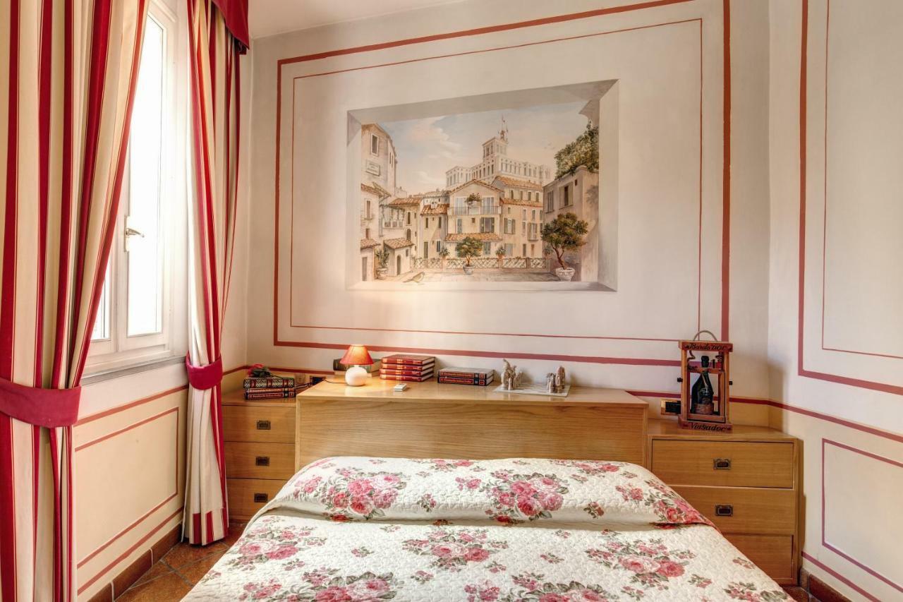 Lovely Flat By The Trevi Fountain Apartment Rome Exterior photo