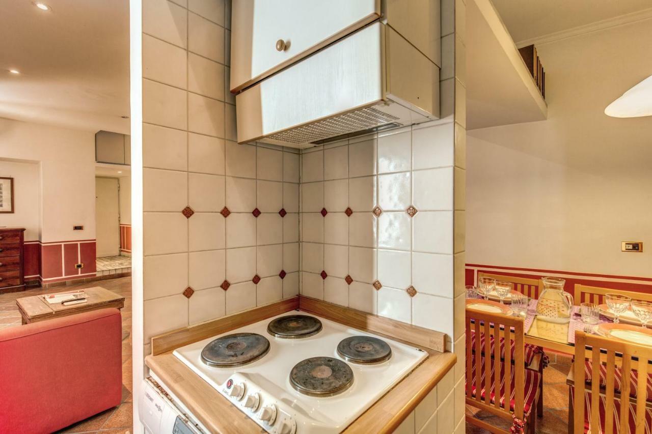 Lovely Flat By The Trevi Fountain Apartment Rome Exterior photo